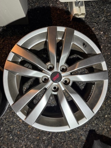インプレッサ sti GRB純正ホイール18インチ8.5j
