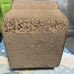 可愛い猫の爪研ぎの画像