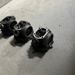 4mini  シリンダーヘッド　３個セット　ジャンク　値引き交渉可能　の画像