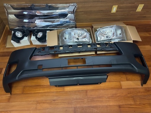 ?200系ハイエース、フロント一式（新品）値下げの相談⭕️