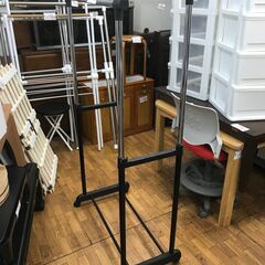 リサイクルショップどりーむ鹿大前店　No.2966　ハンガーラック　上下伸縮可能の画像