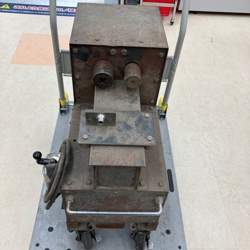 これなんですか！？全然わかりません！教えてください！【中古】　【店頭引取限定】　三建商事 UDボールトクリーナー　6380円