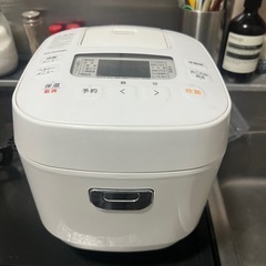 アイリスオーヤマ炊飯器の画像