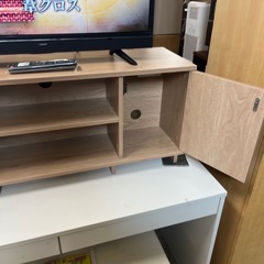 テレビ台の画像