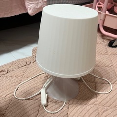 IKEA ライトの画像