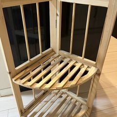 三角コーナー　棚の画像