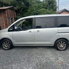 NISSAN SERENA  ,2010 (H22)の画像