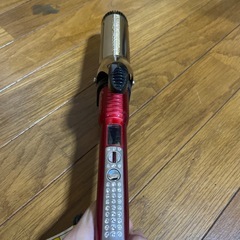 ヴィダルサスーン　ヘアアイロン　マジックシャインカール32mm レッド VSI-3231/RJの画像