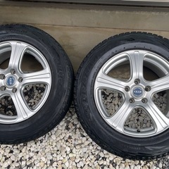 スタッドレスタイヤホイール225/65R17の画像