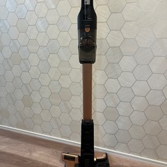 【スタンド付き】シャーク　掃除機　CH966JLC14の画像