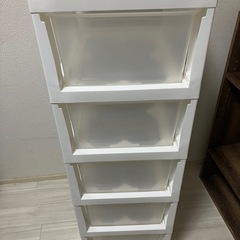 衣装ケースの画像