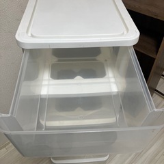 衣装ケースの画像