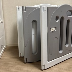 たためるベビーサークル　パウー　グレー　日本育児の画像
