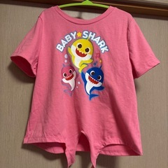 ベイビーシャーク　Tシャツ　110の画像