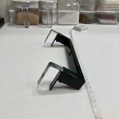 tower キッチン　タオルかけ　ブラック　黒　匿名配送の画像