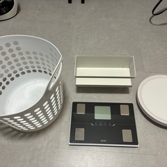 タニタ体重計(※他3点含む全て受け取ってくださる方)の画像