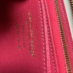VUITTON 長財布の画像