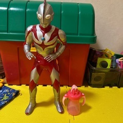 大きいウルトラマンネオスの画像