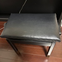 電子ピアノの画像