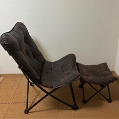 ニトリ バタフライチェア ハイバック、、オットマンの画像