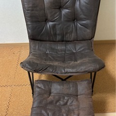 ニトリ バタフライチェア ハイバック、、オットマンの画像