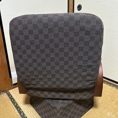 回転式折りたためる座椅子の画像