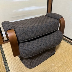 回転式折りたためる座椅子の画像