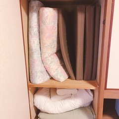 こだわり古民家旅館で使ってました。敷布団、羽毛布団、マットレスなど18枚くらいあります。の画像