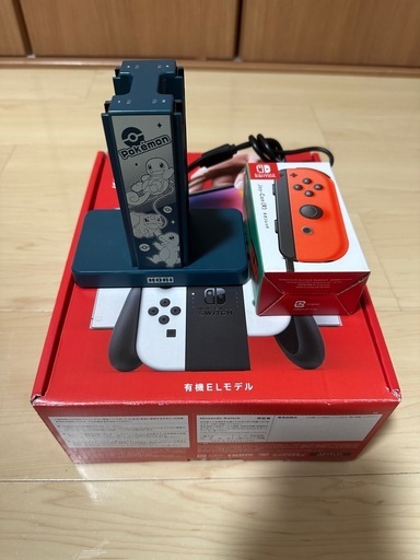 Nintendo Switch の有機ELモデル ホワイト