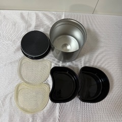 お弁当箱の画像