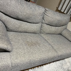 ソファ　ライトグレー　2.5人掛けの画像
