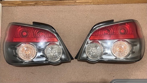 スバル インプレッサWRX STI GDB GDA F型　鷹目テール　ハーネス•各種球付き