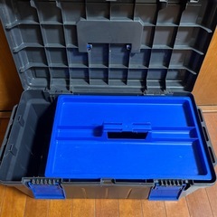 リサイクルプラスチック工具箱の画像