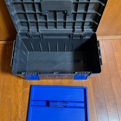 リサイクルプラスチック工具箱の画像