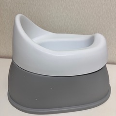 【未使用】ピヨ(PIYO) おまる お尻を挟まずヒヤッとしない トイレトレーニング 補助便座 の画像