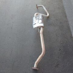 ☆Ｒ３１スカイラインワゴン用　中間マフラー　ジャンク☆の画像
