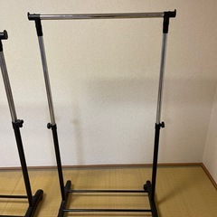 ハンガーラック×2点の画像