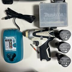 （その2）マキタ　makita　充電式インパクトドライバー　型番TD090D 10.8Vの画像