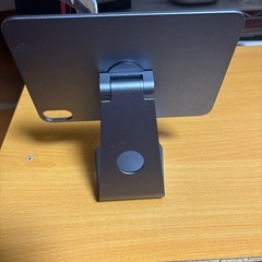 Lululook 磁気スタンドタブレットホルダー iPad Mini 7 6 調整可能なデスクトップブラケットマグネットアルミスタンド Apple iPad Mini7 6の画像