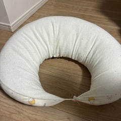 ミッフィー　授乳クッションの画像
