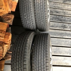スタッドレスタイヤ145/80 R12　ホイール4本セット　23年製ブリヂストンブリザックW300  軽トラ商用車 　の画像