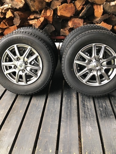 1シーズンのみ使用スタッドレスタイヤ145/80 R12　ホイール4本セット　23年製ブリヂストンブリザックW300  軽トラ商用車