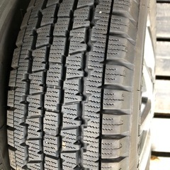 スタッドレスタイヤ145/80 R12　ホイール4本セット　23年製ブリヂストンブリザックW300  軽トラ商用車 　の画像