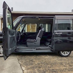 Bluetooth対応ナビ付き☆月々9千円〜分割可❗️車検2年付き！【名義変更代込み】広い車内！大人気‼️ダイハツ タントカスタム☆Bluetooth対応ナビ付き☆走行中DVD見れます☆純正アルミ☆事故修復歴無し☆電動スライドドア☆ドライブレコーダー☆そのまま乗って帰れます！の画像