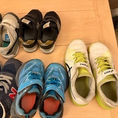 靴まとめ売りの画像