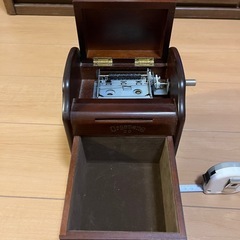 レトロ　昭和　小物入れオルゴール　ジャンク　の画像