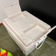 キャスター付きトイボックス　おもちゃケースの画像