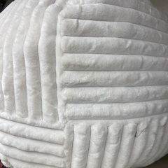 新品　 ソファ クッション ホワイトの画像