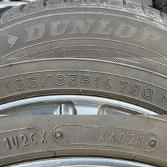 冬タイヤ DUNLOP 165/65R14/79Qの画像