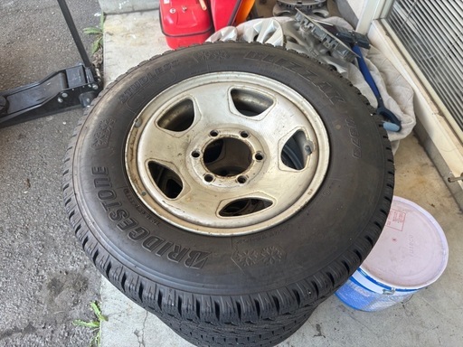 ブリヂストンブリザックW979   215/70R15！2021年製！